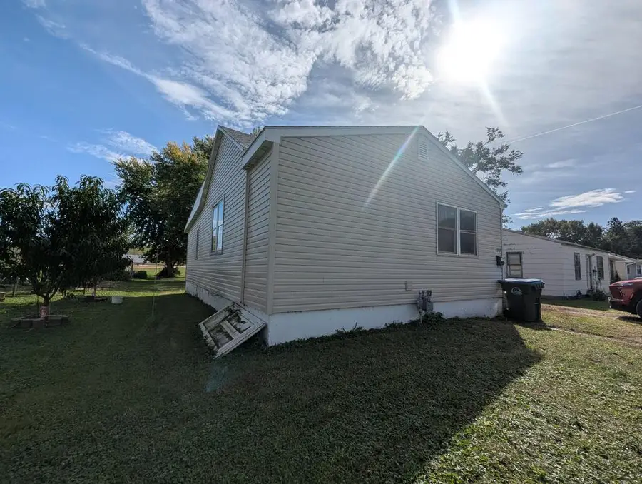 1317 South 28th Street, Fort Dodge, IA 50501 - #3