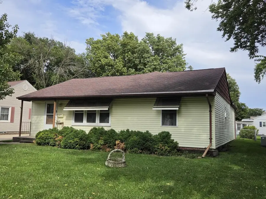 1009 No. 3rd St., Fort Dodge, IA 50501 - #2
