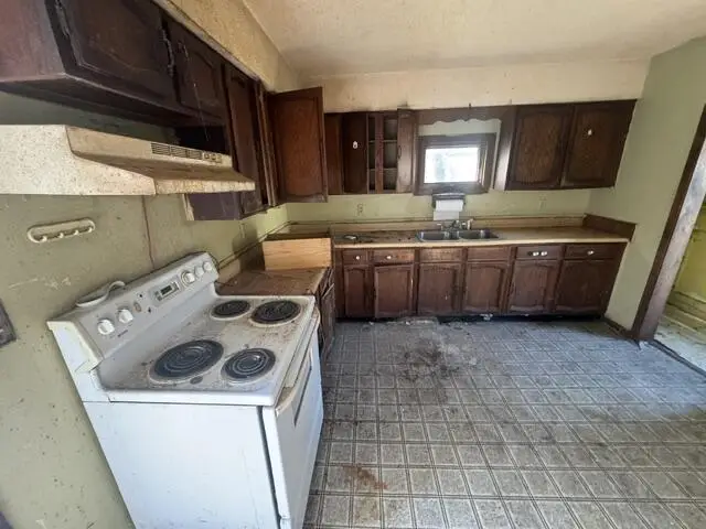 925 10th Ave Sw, Fort Dodge, IA 50501 - #3
