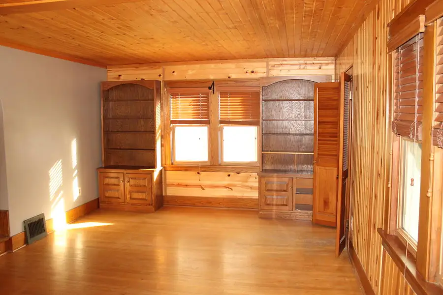 829 No 21st St, Fort Dodge, IA 50501 - #3