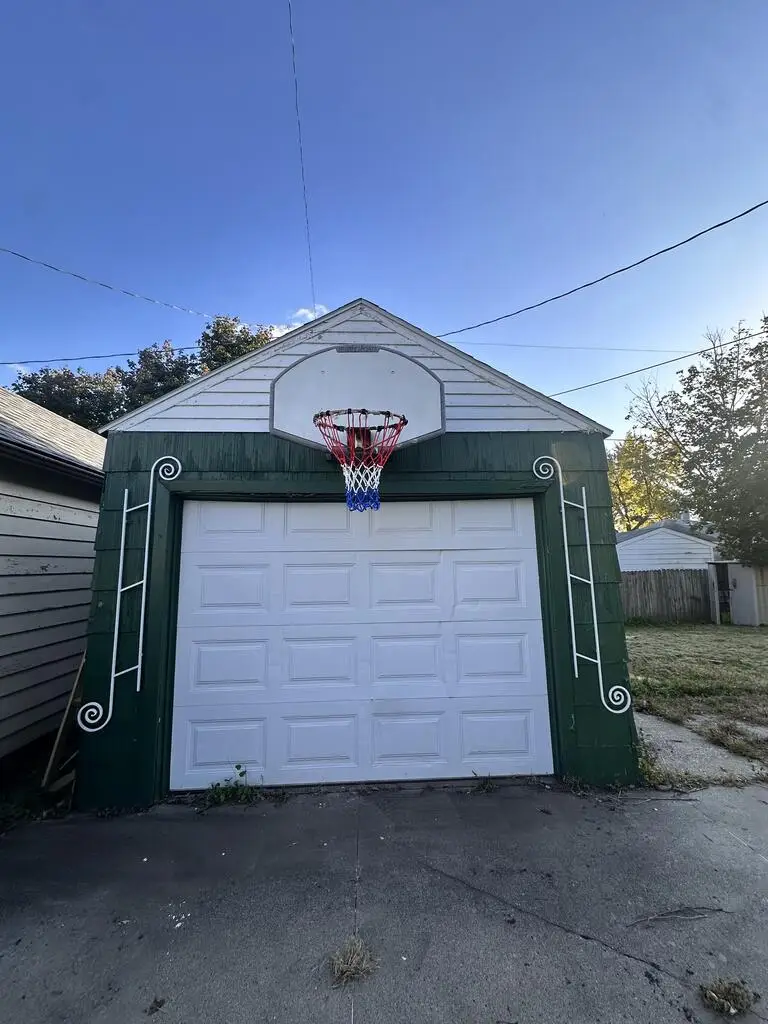 2243 4th Avenue North, Fort Dodge, IA 50501 - #2
