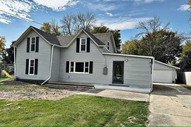66 4th St Ne, Badger, IA 50516 - #1