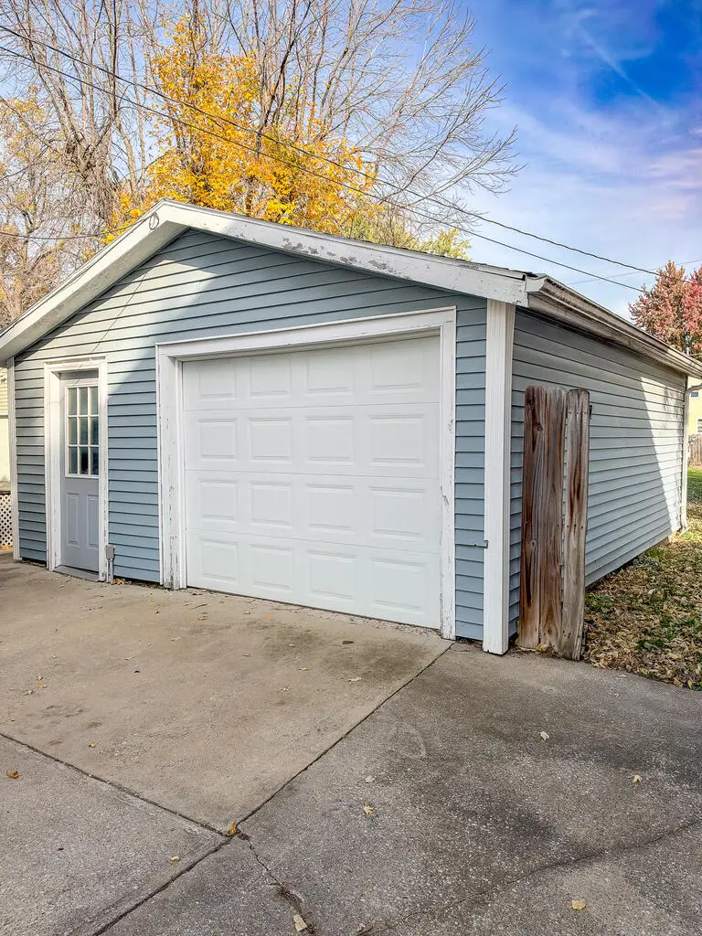 1011 S 20th St, Fort Dodge, IA 50501 - #2