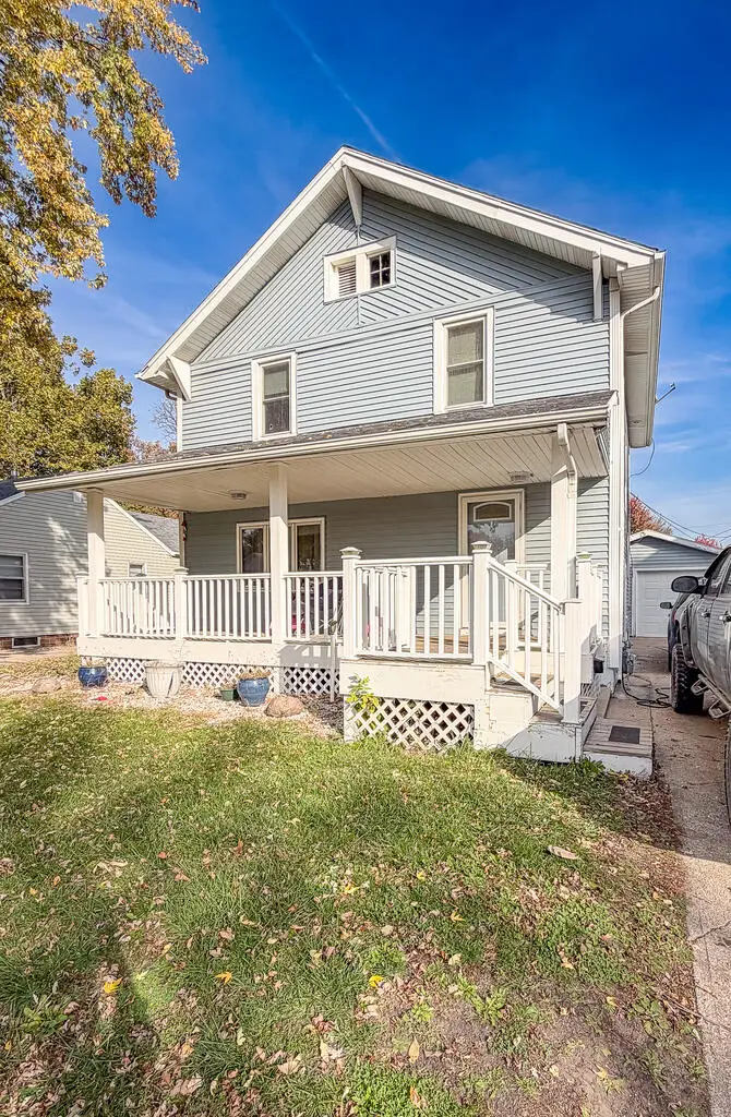 1011 S 20th St, Fort Dodge, IA 50501 - #3