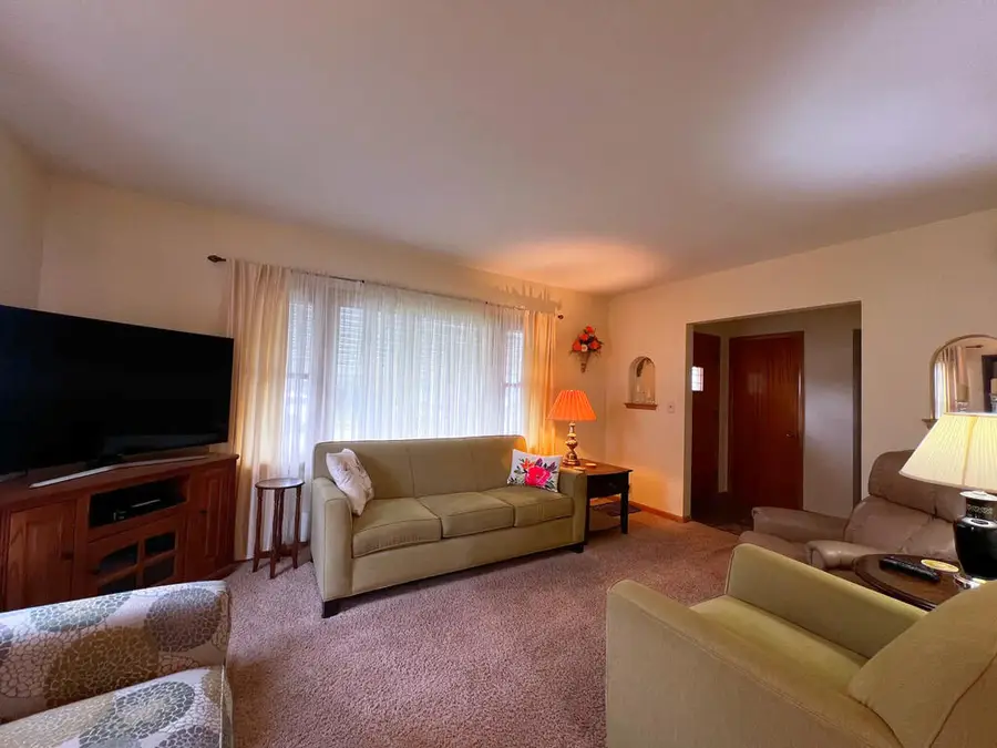 222 6th Ave N, Fort Dodge, IA 50501 - #3