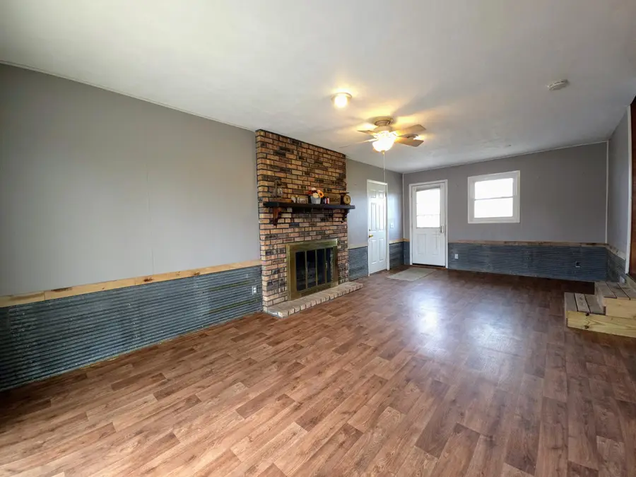 809 Court St, Wilton, IA 52778 - #2