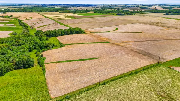 180th St. (2), Muscatine, IA 52761