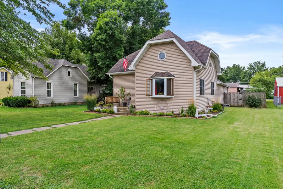 839 Buchanan, Wapello, IA 52653 - #2