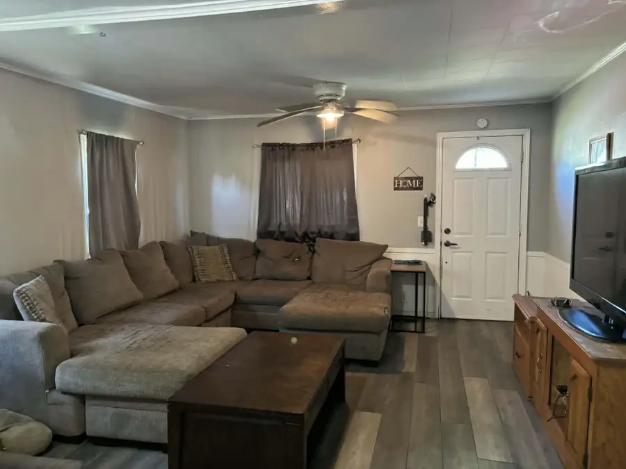 1208 Nebraska, Muscatine, IA 52761 - #2