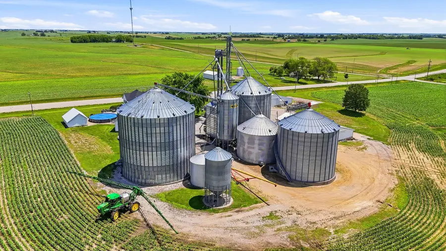1985 Rose Avenue, Wilton, IA 52778 - #3