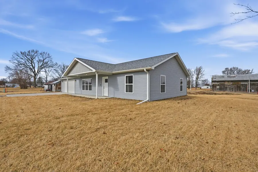 610 SE 1st, Morning Sun, IA 52640 - #2