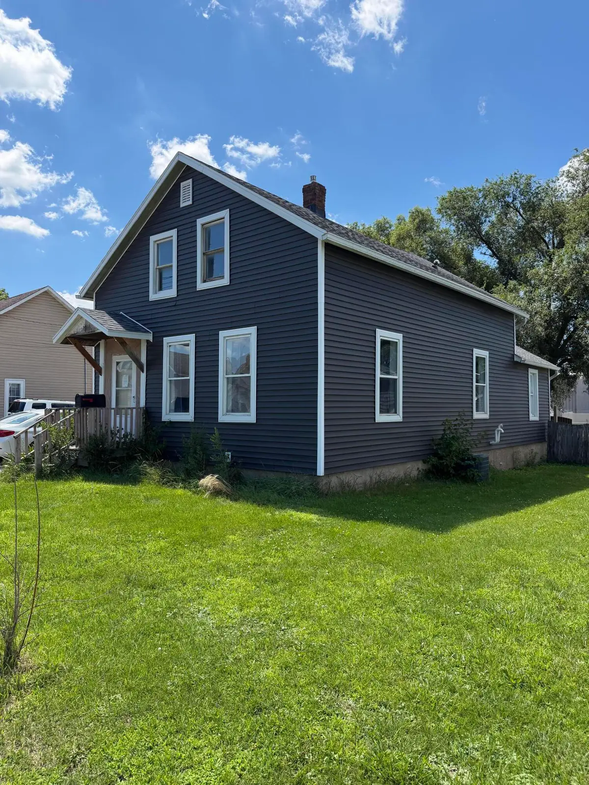 1009 Grandview Ave, Muscatine, IA 52761 - #1
