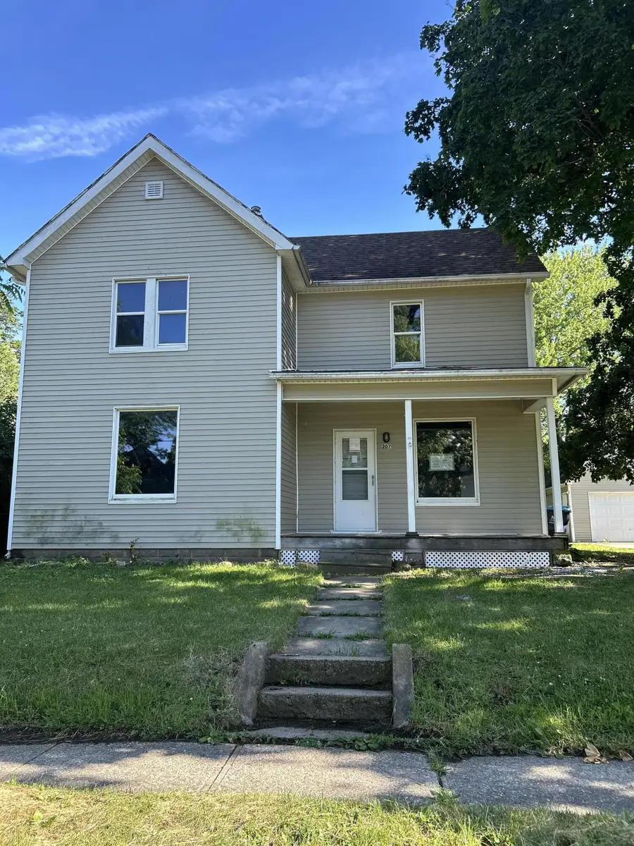 207 E Jayne St, Lone Tree, IA 52755 - #2