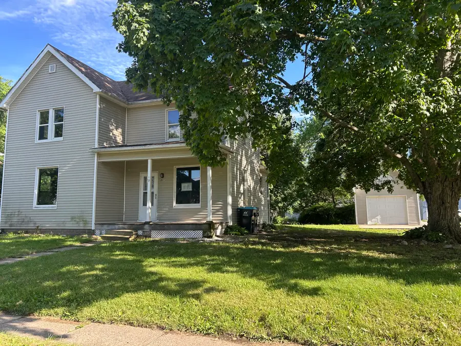 207 E Jayne St, Lone Tree, IA 52755 - #3