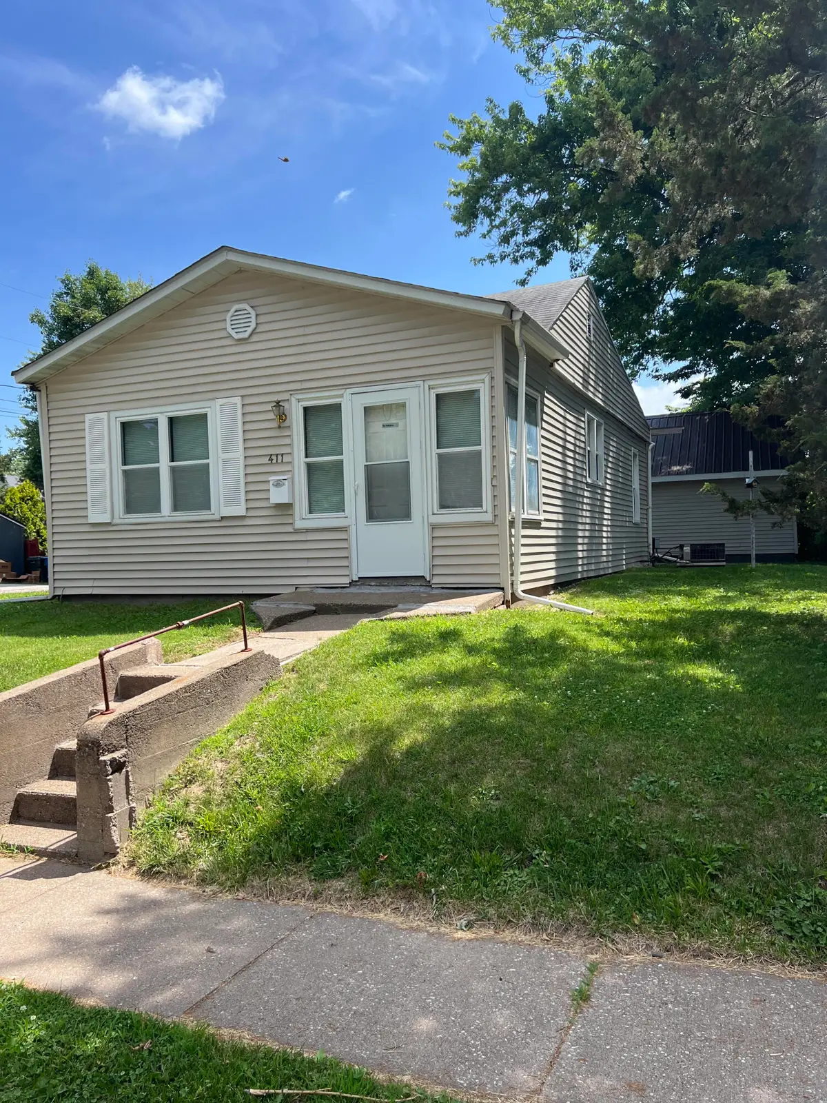 411 Munn, Muscatine, IA 52761 - #1