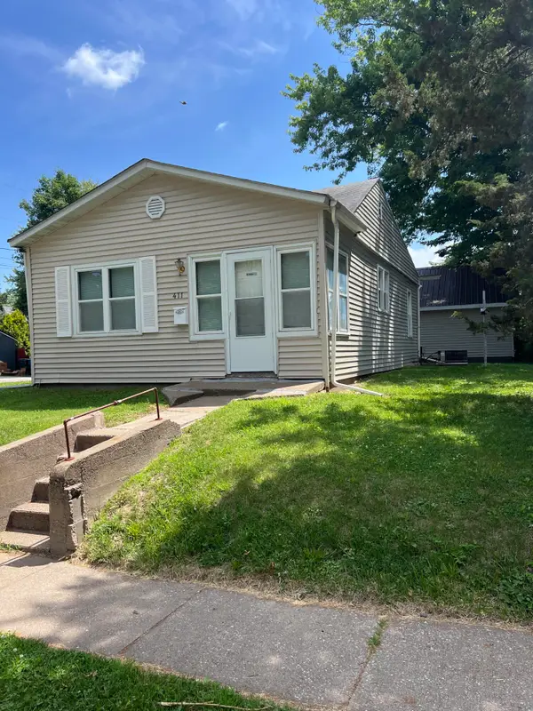 411 Munn, Muscatine, IA 52761