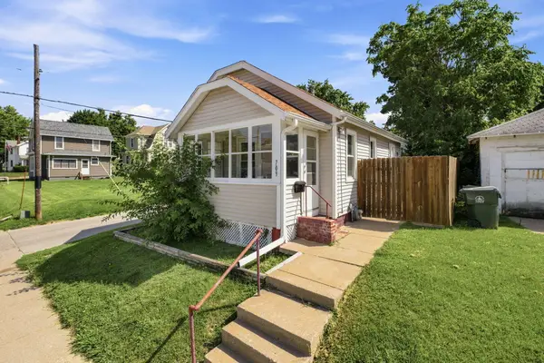 709 Cedar, Muscatine, IA 52761