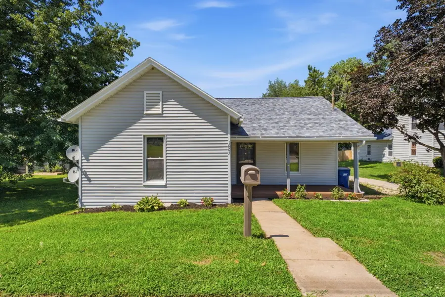 1803 Lucas, Muscatine, IA 52761 - #2