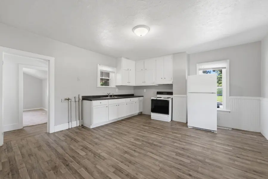 1803 Lucas, Muscatine, IA 52761 - #3