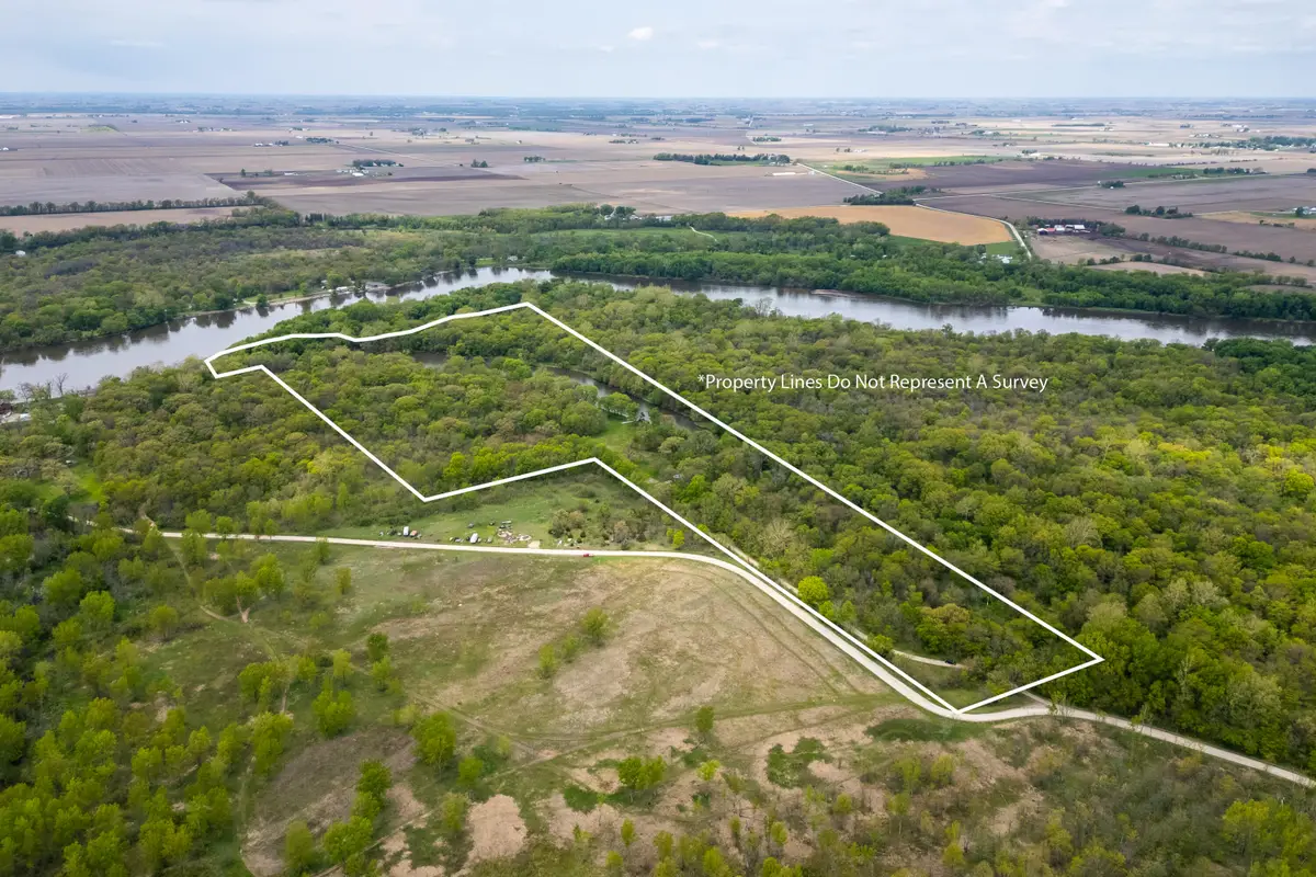 1408 Cedarview, Muscatine, IA 52761 - #1