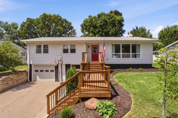 2020 Crestline, Muscatine, IA 52761
