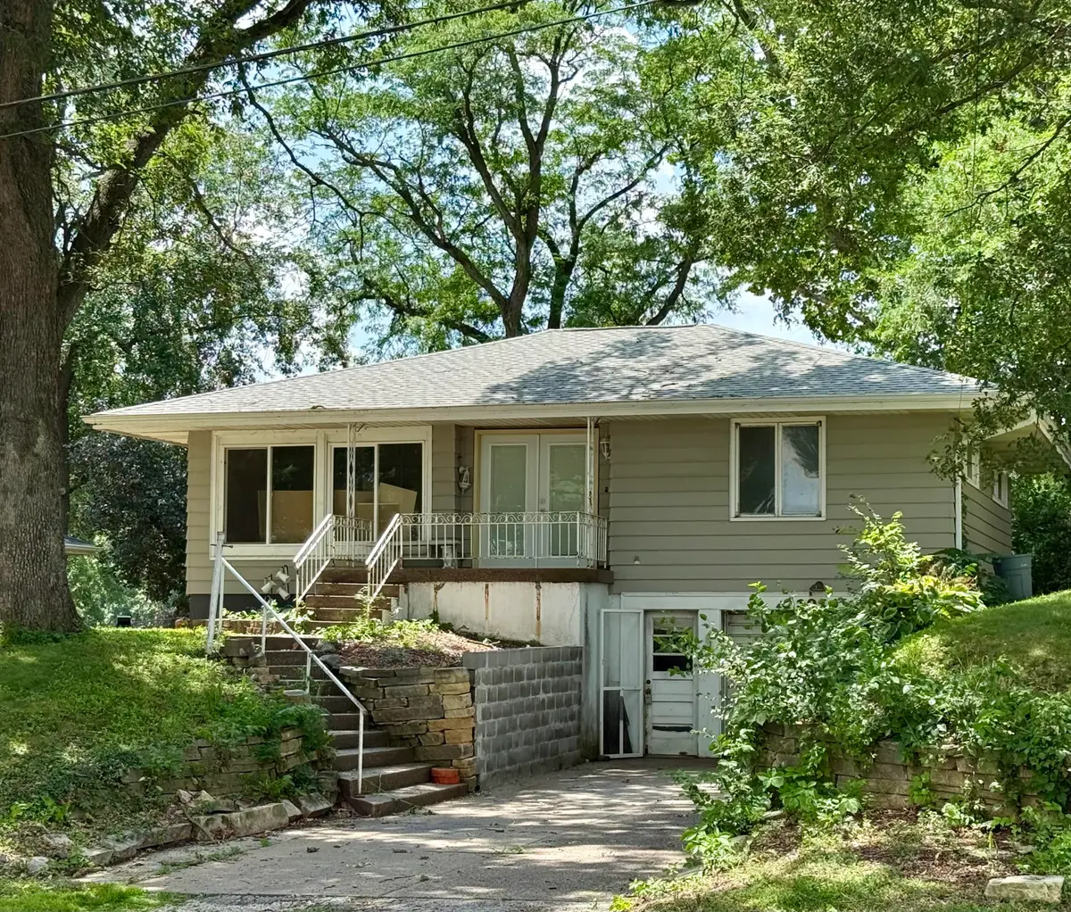 2014 Bidwell, Muscatine, IA 52761 - #1