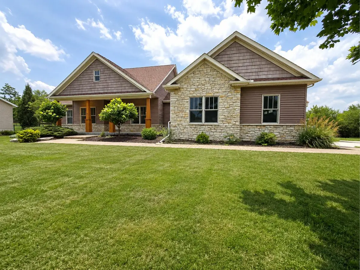 939 8th St E, Andalusia, IL 61232 - #1