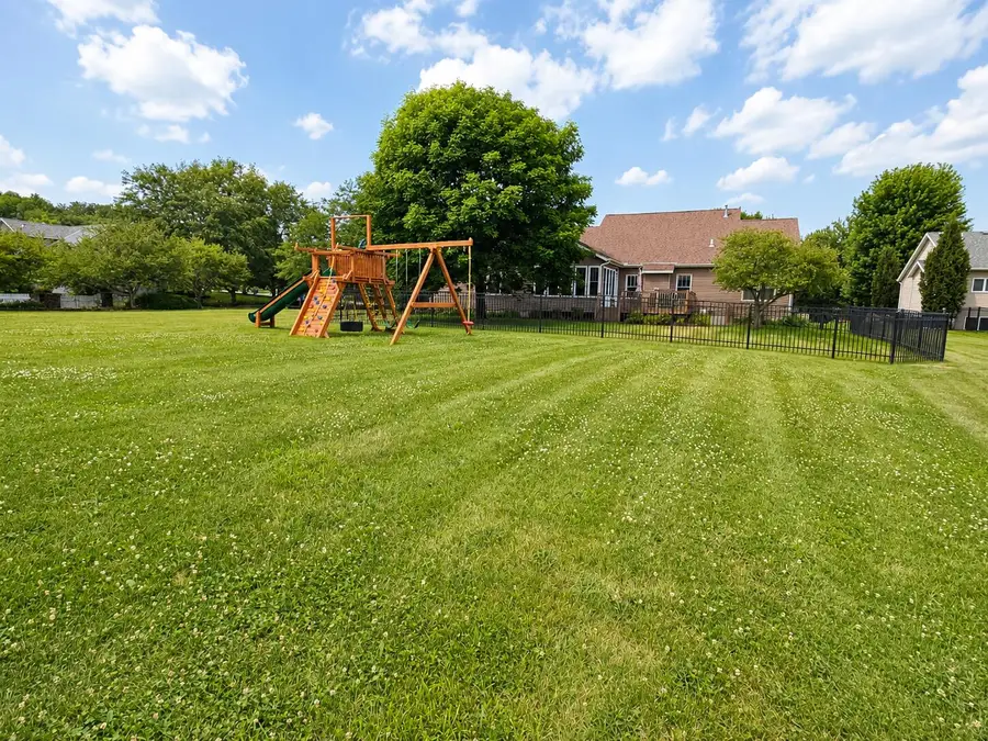 939 8th St E, Andalusia, IL 61232 - #3