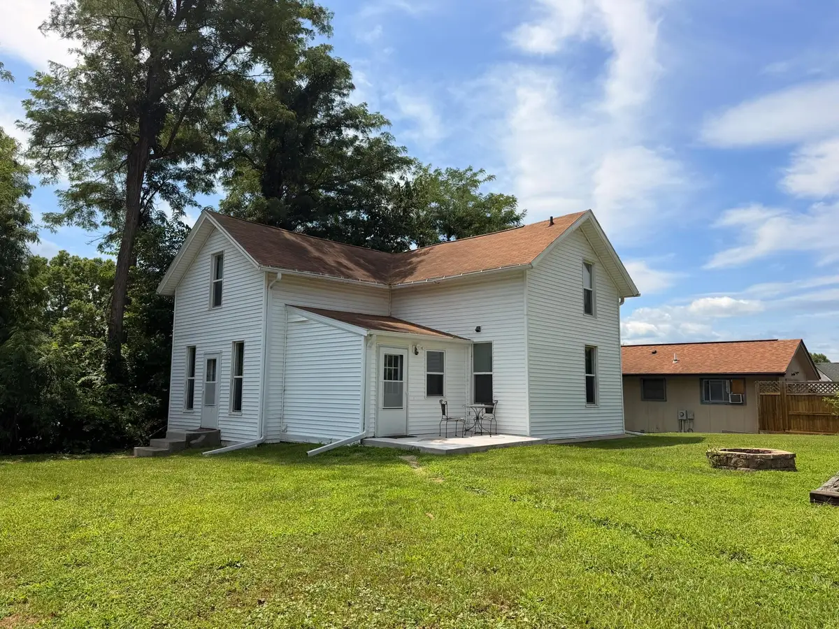 613 Climer St, Muscatine, IA 52761 - #1