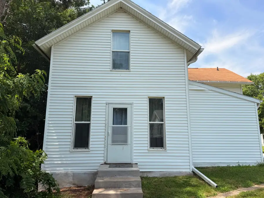613 Climer St, Muscatine, IA 52761 - #2