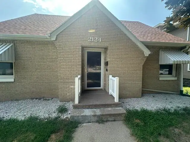 2124 Mulberry Ave, Muscatine, IA 52761 - #2
