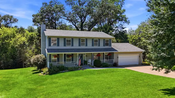 1737 Arbor Oaks, Muscatine, IA 52761