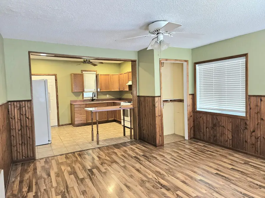 903 6th Street, Durant, IA 52747 - #3