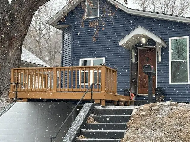 1811 New Hampshire St, Muscatine, IA 52761 - #2