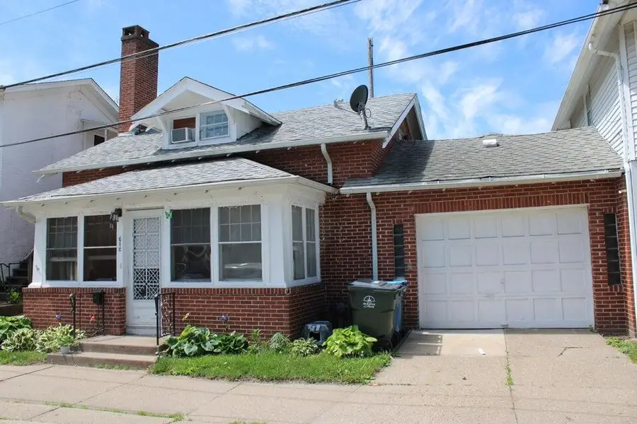 610-612 Mulberry, Muscatine, IA 52761 - #2