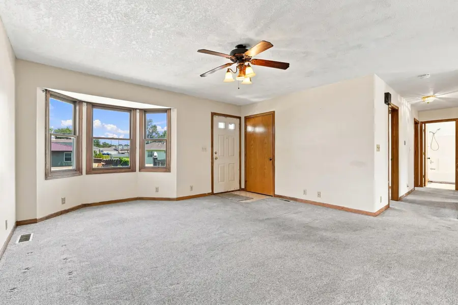 208 Mcarthur St., Muscatine, IA 52761 - #3