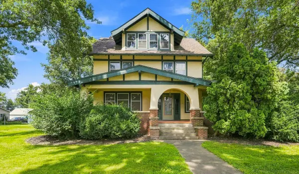 906 7th Street, Durant, IA 52747