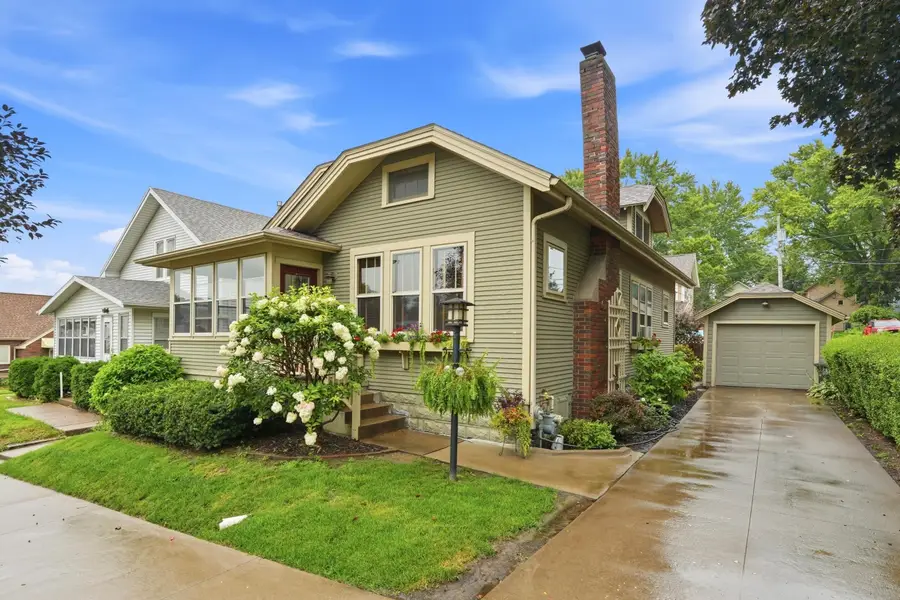 114 E 8th, Muscatine, IA 52761 - #2