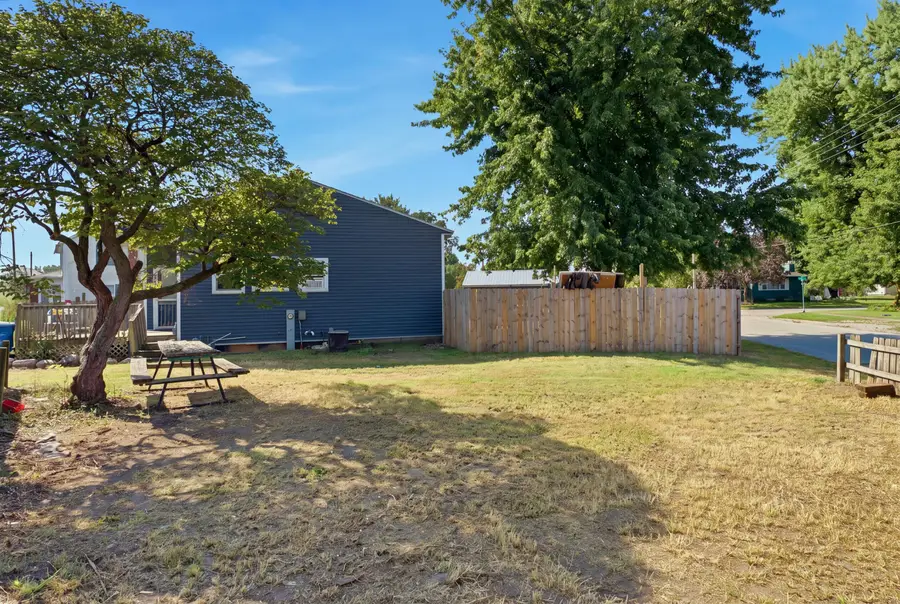 404 Bleeker, Muscatine, IA 52761 - #2