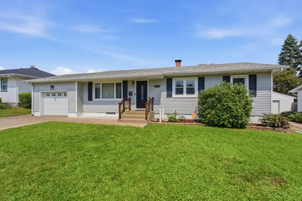 3218 W Rusholme, Davenport, IA 52804
