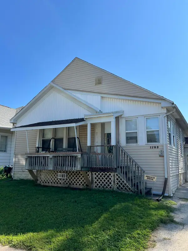 1103 1st Ave, Muscatine, IA 52761