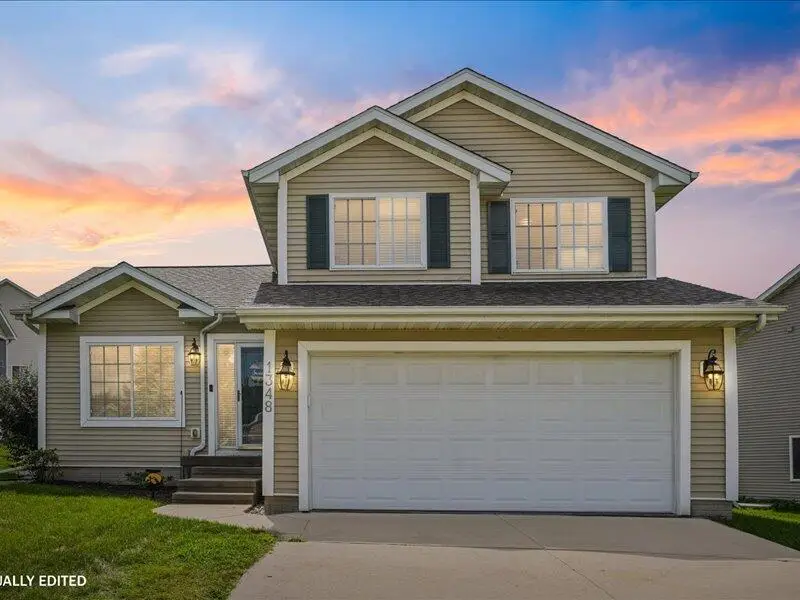 1348 Woolridge Drive, Coralville, IA 52241 - #2