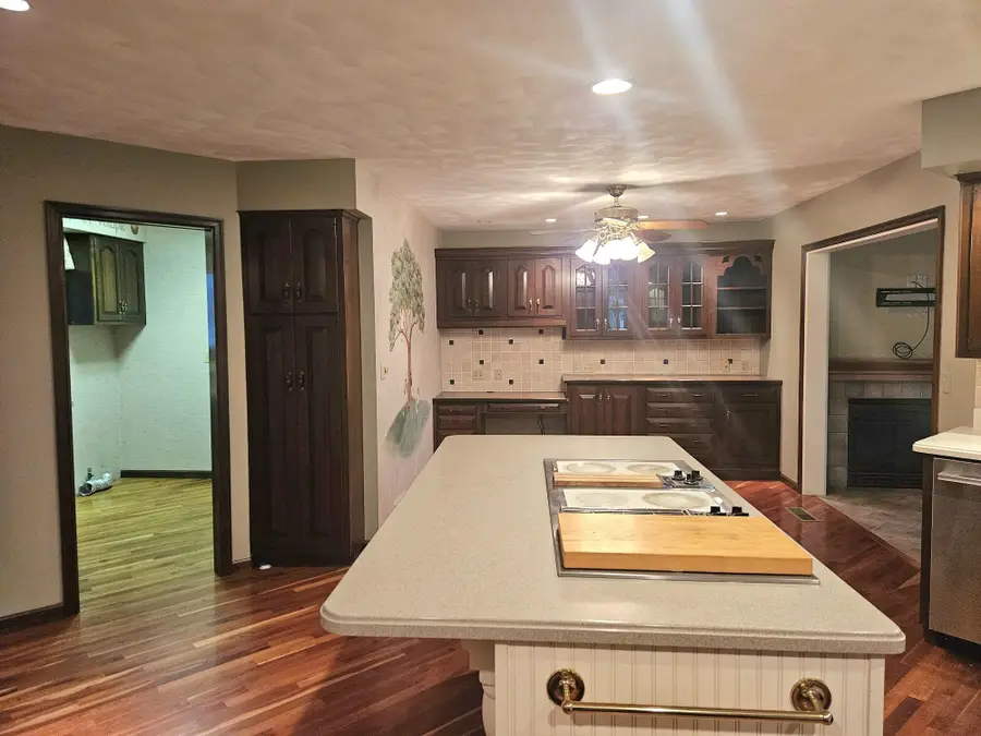 901 8th Avenue, Durant, IA 52747 - #3
