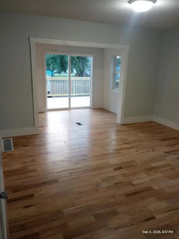 1812 New Hampshire, Muscatine, IA 52761