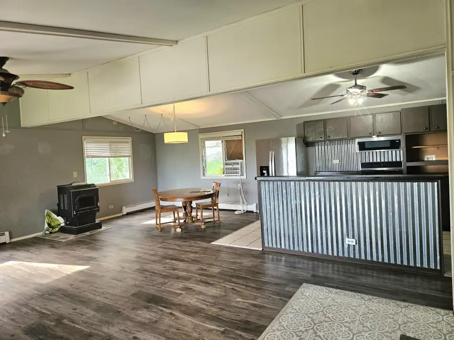 2288 Burlington Road, Muscatine, IA 52761 - #3
