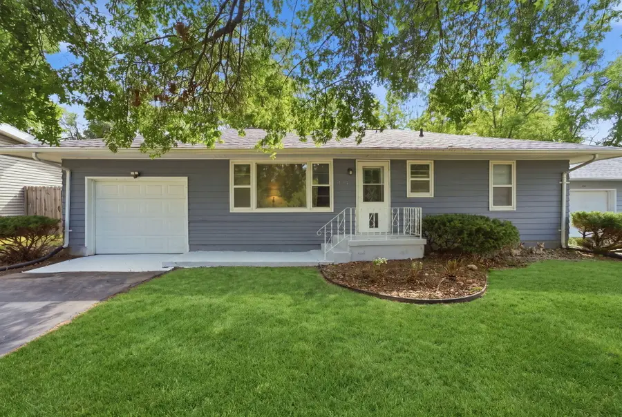 714 Lake Park Blvd, Muscatine, IA 52761 - #2
