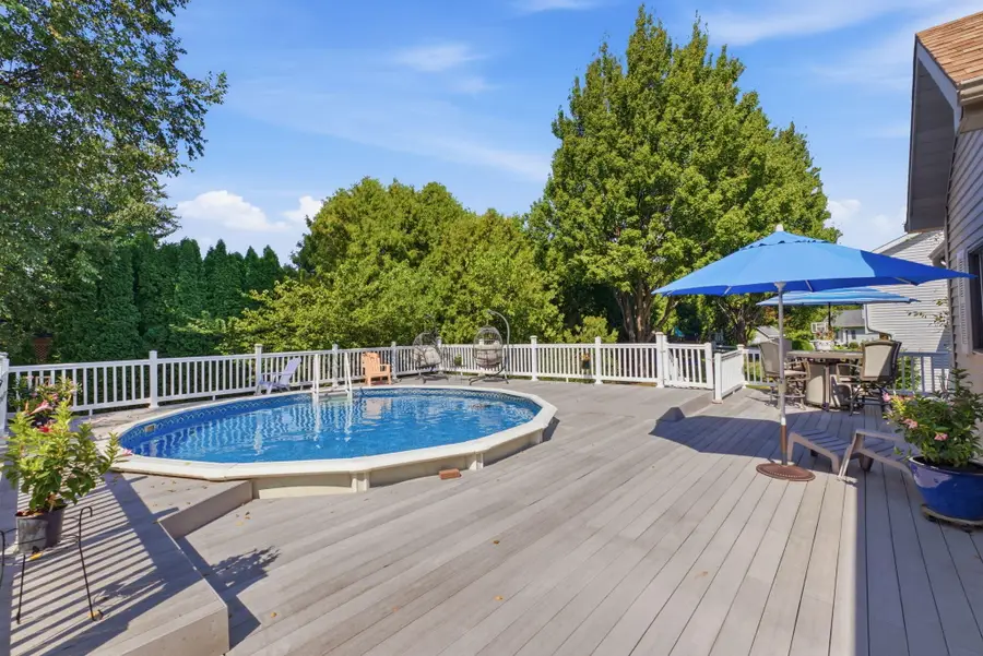2923 Provence, Muscatine, IA 52761 - #2