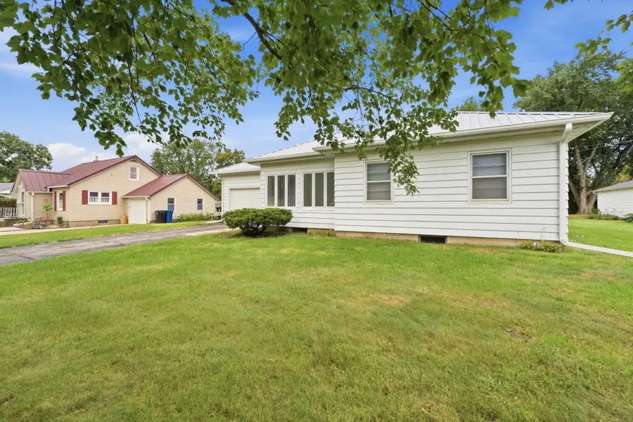 212 E 11th, Tipton, IA 52772 - #3