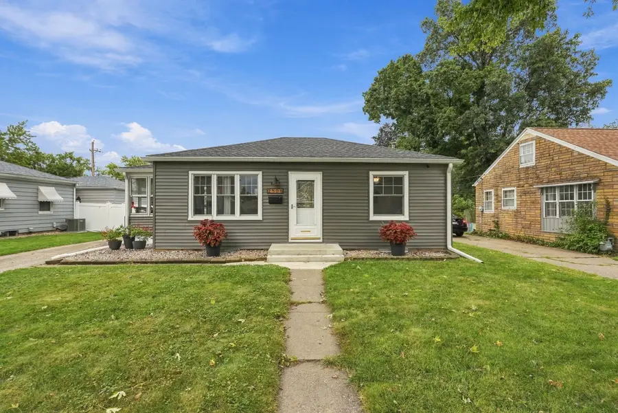 2506 7 1/2, East Moline, IL 61244 - #2