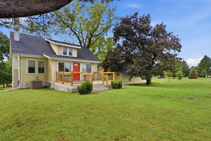 2103 Snug Harbor, Muscatine, IA 52761 - #3